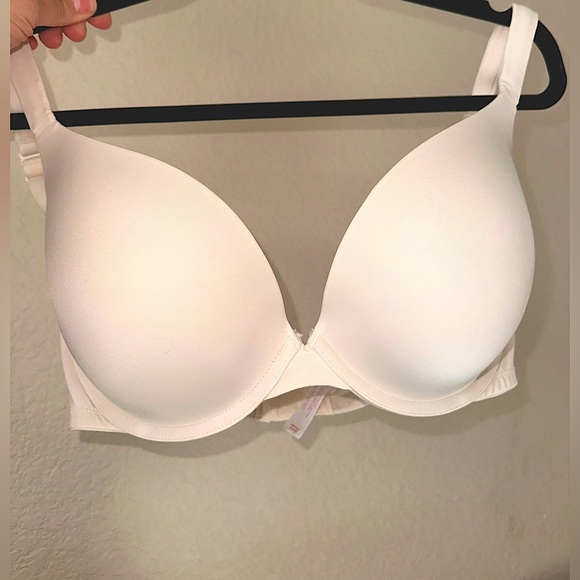 Cacique Boost Plunge 36 DDD bra in ivory smoothing back in great condition - Picture 1 of 5